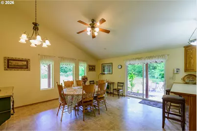 130 Washburn St, Brownsville, OR 97327 - Photo 9