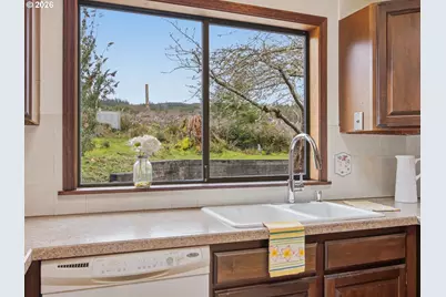 325 Alpine St, Seaside, OR 97138 - Photo 17