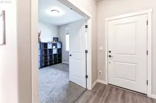 4910 Armstrong Ave NE, Salem, OR 97305 - Photo 7