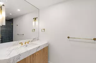 1941 SW Montgomery Pl, Portland, OR 97201 - Photo 31