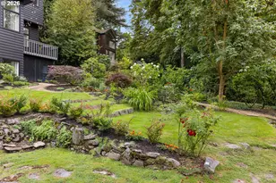 1941 SW Montgomery Pl, Portland, OR 97201 - Photo 39