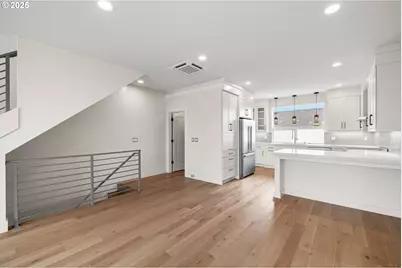 176 N Going St, Portland, OR 97217 - Photo 7