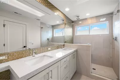 176 N Going St, Portland, OR 97217 - Photo 17