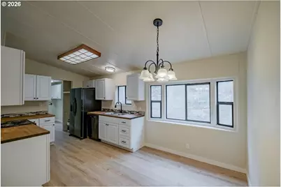 41023 Highway 228, Sweet Home, OR 97386 - Photo 11