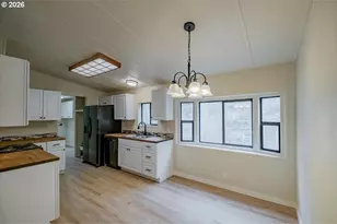 41023 Hwy 228, Sweet Home, OR 97386 - Photo 11