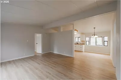 41023 Highway 228, Sweet Home, OR 97386 - Photo 7