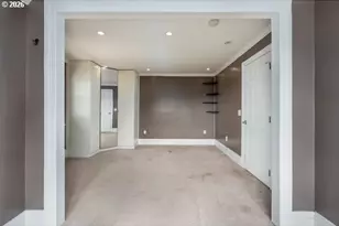 909 Center St, Oregon City, OR 97045 - Photo 31