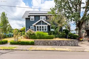 909 Center St, Oregon City, OR 97045 - Photo 1