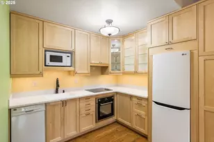 7734 SW Barnes Rd, Portland, OR 97225 - Photo 3