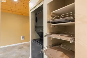 7734 SW Barnes Rd, Portland, OR 97225 - Photo 21
