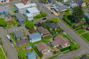 420 Willow St, Myrtle Point, OR 97458 - Photo 29