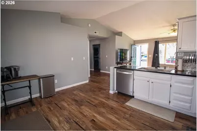 312 S Magnolia St, Cornelius, OR 97113 - Photo 9