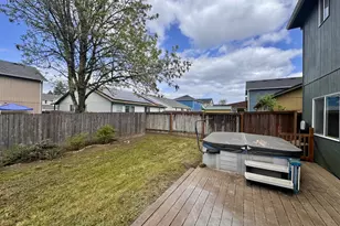 310 W 13th St, Lafayette, OR 97127 - Photo 19