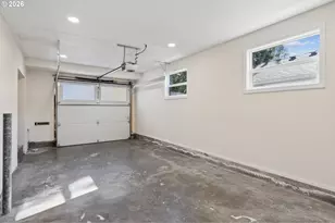 11905 SW Douglas St, Portland, OR 97225 - Photo 31