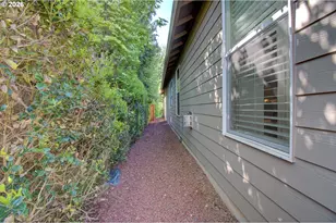 809 NE 11th Ct, Battle Ground, WA 98604 - Photo 23