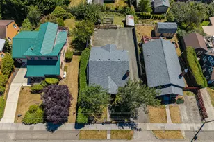 2557 Liberty St, North Bend, OR 97459 - Photo 45