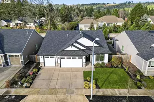 4233 E Willakenzie St, Newberg, OR 97132 - Photo 43