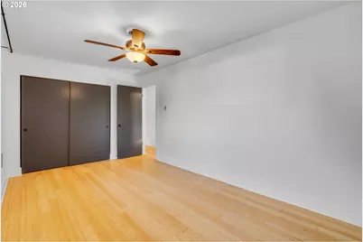 2301 SE Caruthers St #10, Portland, OR 97214 - Photo 25