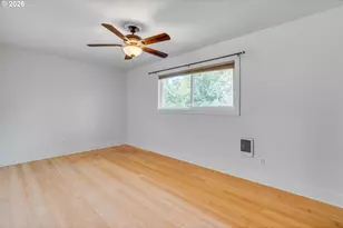 2301 SE Caruthers St, Portland, OR 97214 - Photo 23