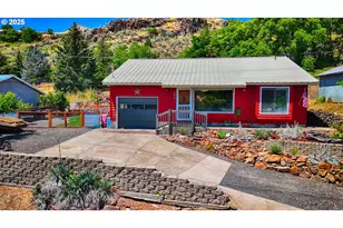 475 Burnham Ave, Maupin, OR 97037 - Photo 1