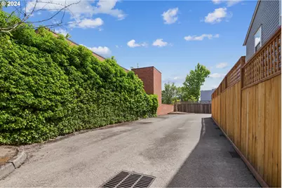 6148 S Virginia Ave, Portland, OR 97239 - Photo 29