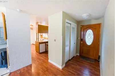 13039 NE Schuyler St, Portland, OR 97230 - Photo 17