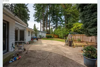 13039 NE Schuyler St, Portland, OR 97230 - Photo 29