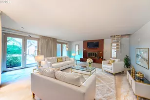 13039 NE Schuyler St, Portland, OR 97230 - Photo 3