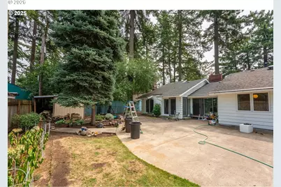 13039 NE Schuyler St, Portland, OR 97230 - Photo 31