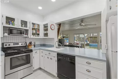 535 NE Bridgeton Rd #5, Portland, OR 97211 - Photo 19