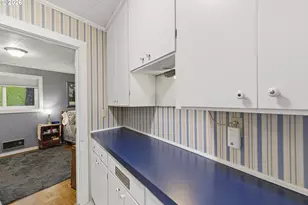 535 NE Bridgeton Rd, Portland, OR 97211 - Photo 13