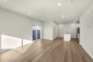 448 SW 32nd St, Battle Ground, WA 98604 - Photo 3