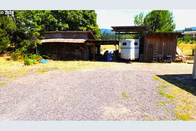 38717 Dexter Rd, Dexter, OR 97431 - Photo 25