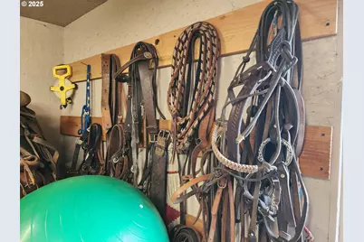 38717 Dexter Rd, Dexter, OR 97431 - Photo 29