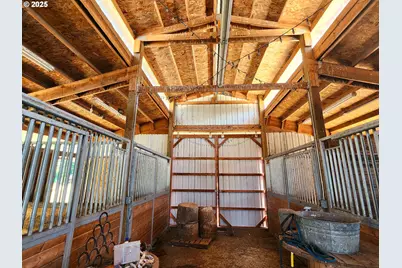 38717 Dexter Rd, Dexter, OR 97431 - Photo 19