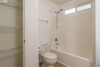 1487 NE Four Seasons Dr, Roseburg, OR 97470 - Photo 31