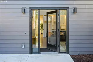 4234 SE Yamhill St, Portland, OR 97215 - Photo 3