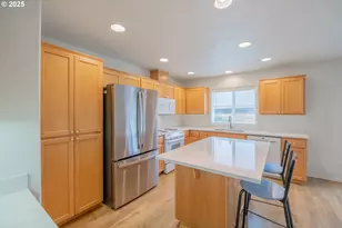 1851 Cougar Ave, Albany, OR 97321 - Photo 7