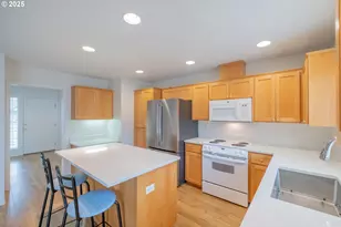 1851 Cougar Ave, Albany, OR 97321 - Photo 9