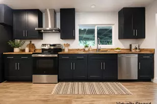 11024 SE Long St, Portland, OR 97266 - Photo 9