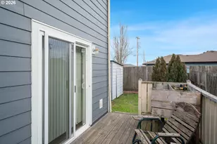 215 Smith Loop, Springfield, OR 97478 - Photo 7