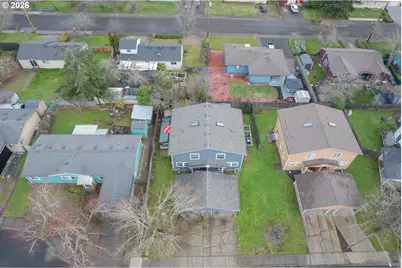 215 Smith Loop, Springfield, OR 97478 - Photo 9