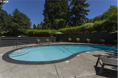 200 Burnham Rd #306, Lake Oswego, OR 97034 - Photo 23