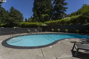 200 Burnham Rd, Lake Oswego, OR 97034 - Photo 23