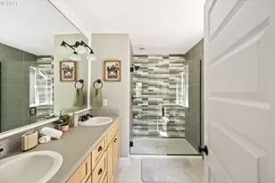 7955 N Courtenay Ave, Portland, OR 97203 - Photo 25