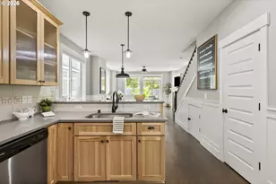 7955 N Courtenay Ave, Portland, OR 97203 - Photo 7