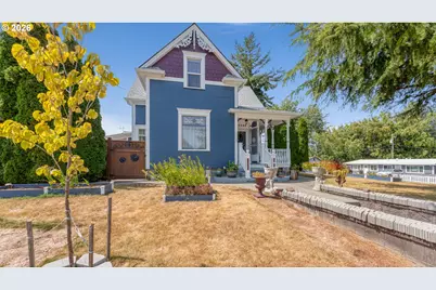 2206 Marion St, North Bend, OR 97459 - Photo 1