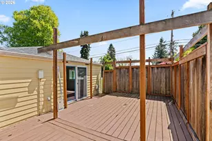 233 Howard Ave, Eugene, OR 97404 - Photo 45