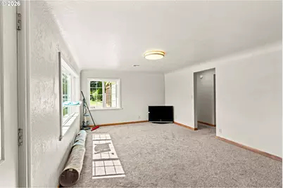 233 Howard Ave, Eugene, OR 97404 - Photo 7