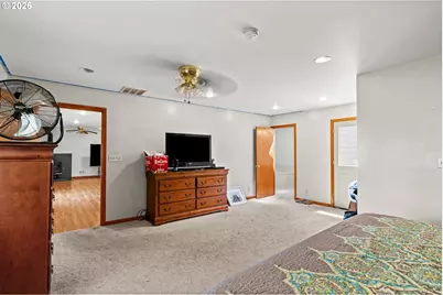 233 Howard Ave, Eugene, OR 97404 - Photo 25